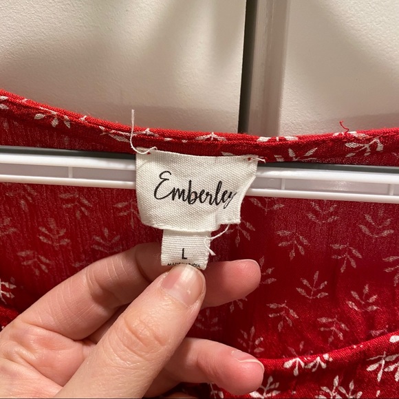 Red Emberley Floral Dress- Size L - Picture 3 of 3